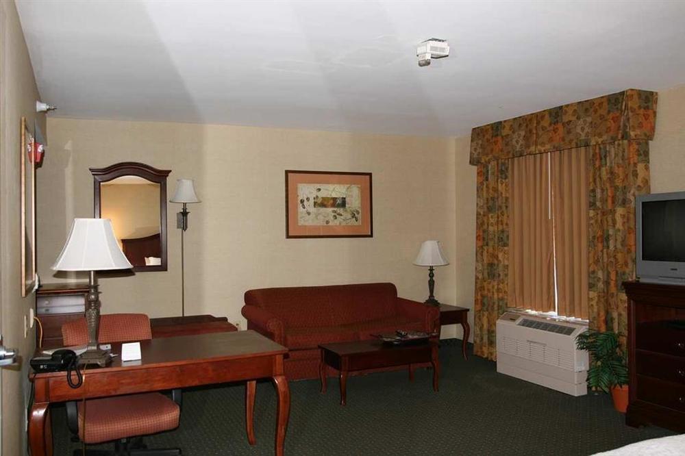 Hampton By Hilton Brattleboro Hotel Стая снимка