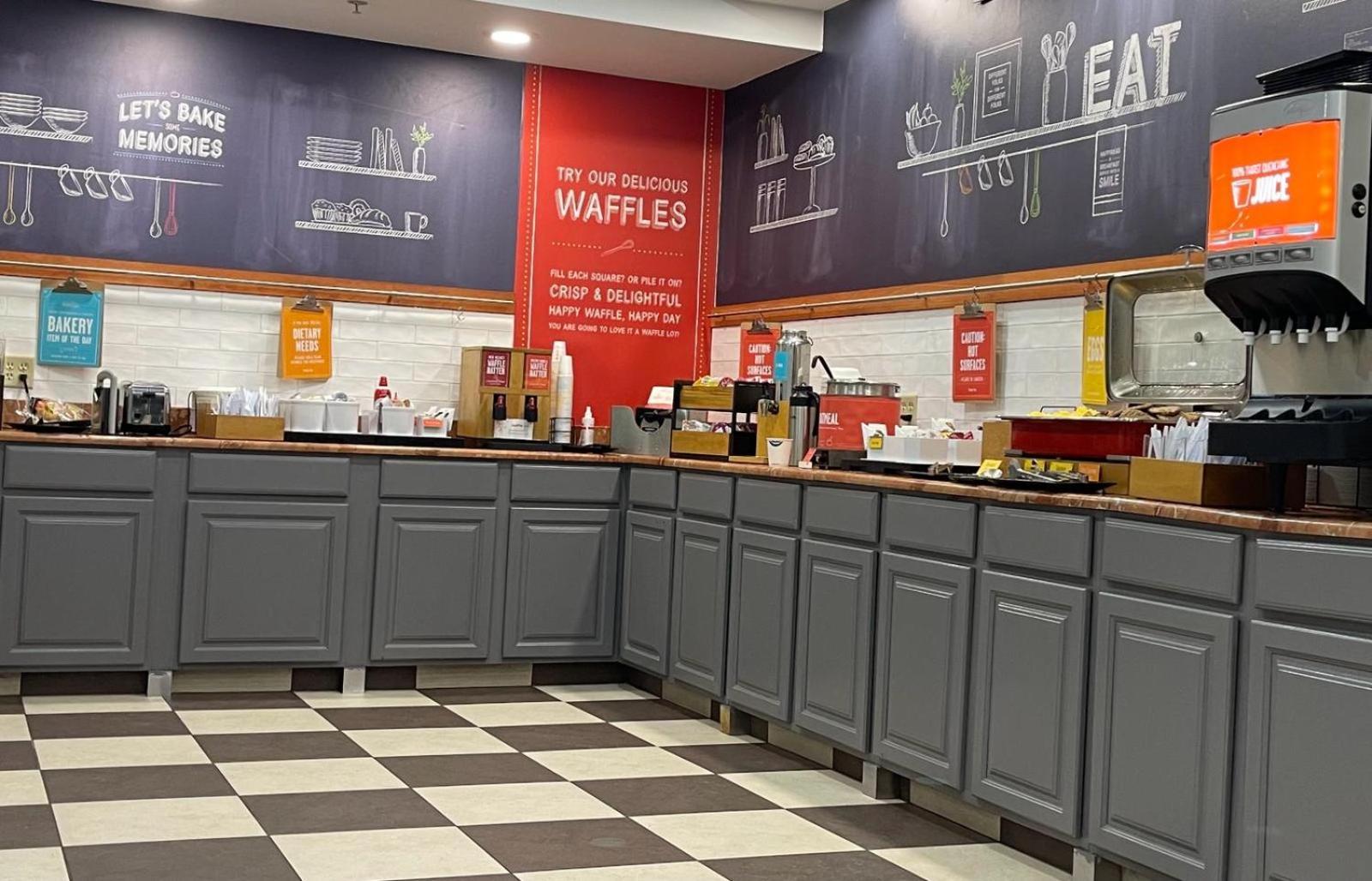Hampton By Hilton Brattleboro Hotel Екстериор снимка