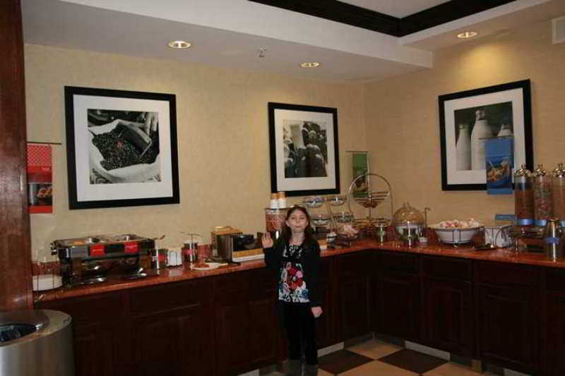 Hampton By Hilton Brattleboro Hotel Екстериор снимка