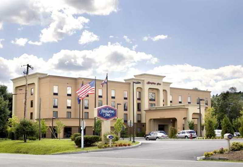 Hampton By Hilton Brattleboro Hotel Екстериор снимка